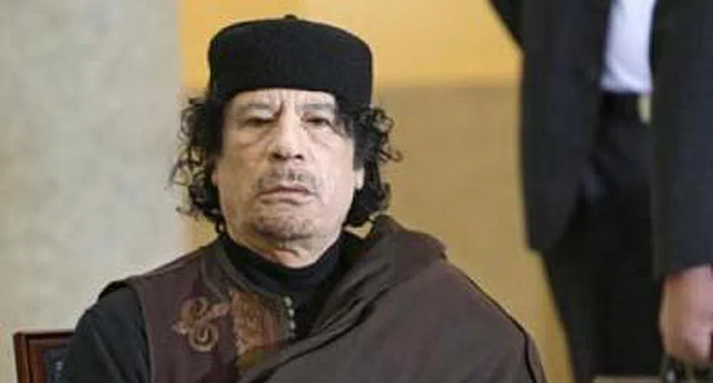 Муамар Кадафи предлага преговори