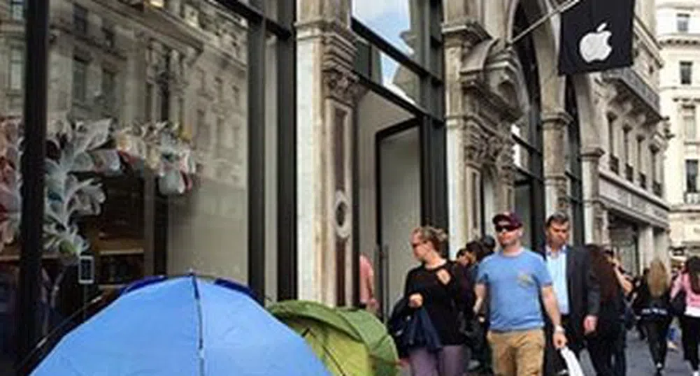 В Лондон вече опънаха палатки в очакване на новия iPhone 6