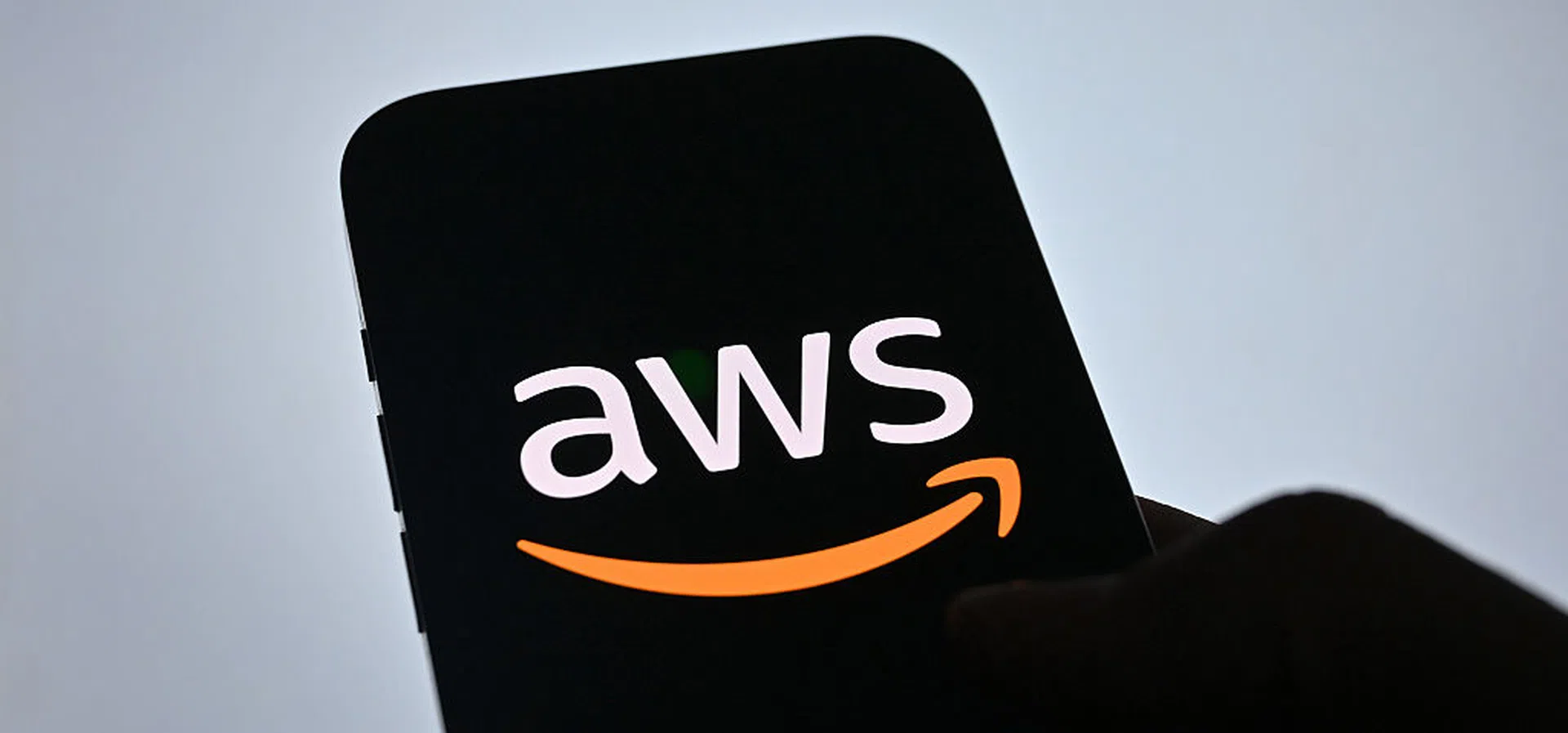 Amazon посочи „скрит дефект“ като причина за глобалния срив на AWS