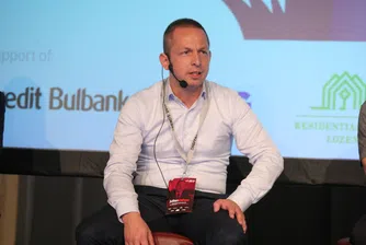Юлиaн Влахов: Банковият клон се променя, но запазва ролята си