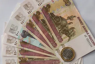 Русия ограничава банкнотите в обращение заради Covid-19