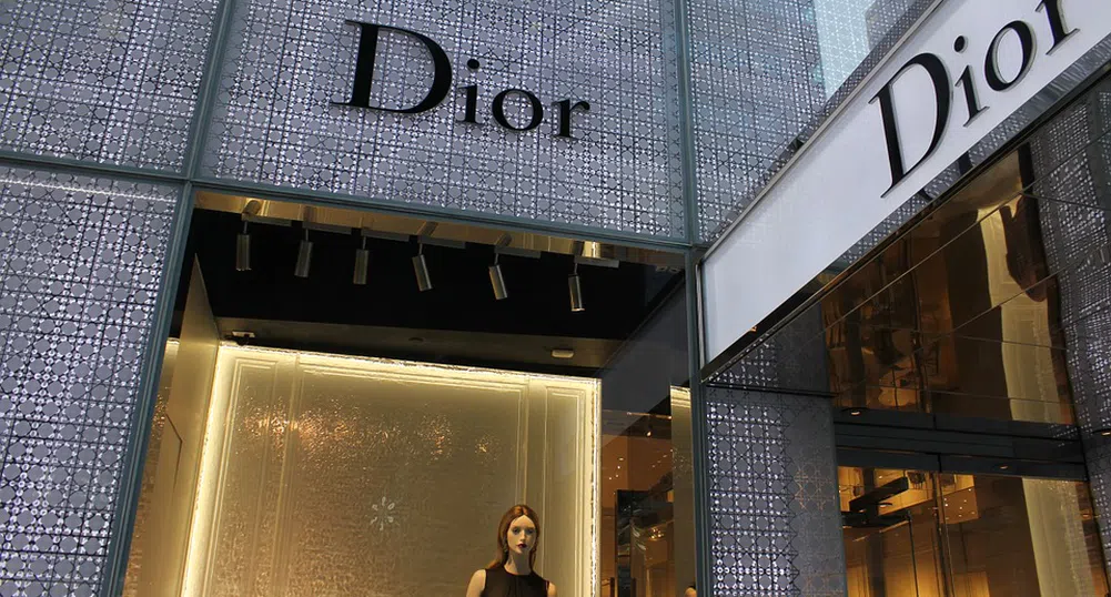 Dior представи корсети с въздушни възглавници и бронежилетки-топове