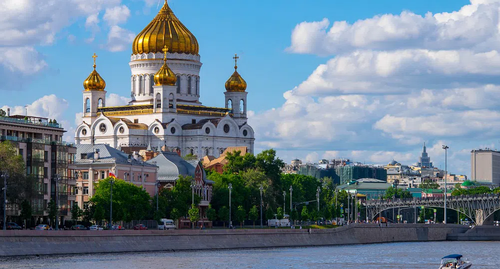 Катедралата в Москва, която беше плувен басейн