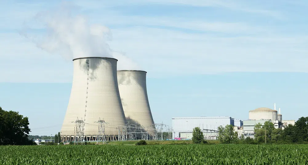 Швейцарците гласуват за постепенен отказ от ядрената енергия