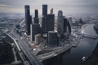Война на дронове: Нови атаки срещу небостъргач в Москва