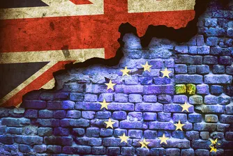 Все повече европейци напускат Великобритания заради брекзит