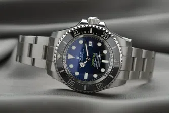 Защо Джей Зи изпраща часовници Rolex на богаташи?