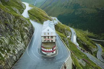 Хотел Belvedere: най-невероятното място в швейцарските Алпи