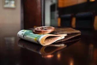 КНСБ иска 800 лева минимална заплата