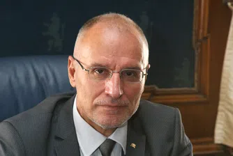 ГЕРБ-СДС внесе в НС кандидатурата на Димитър Радев за управител на БНБ