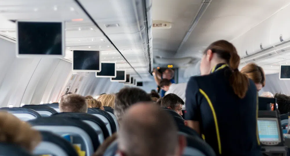 Да бъдеш стюардеса: Професия с плюсове, но и с минуси