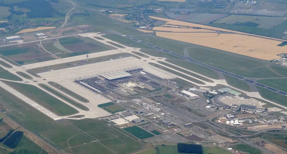 Германското летище, което погълна 7 млрд. долара, и още не работи