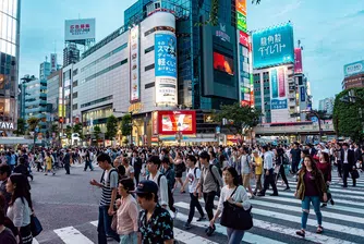 Япония призова 37 милиона души да изключат осветлението