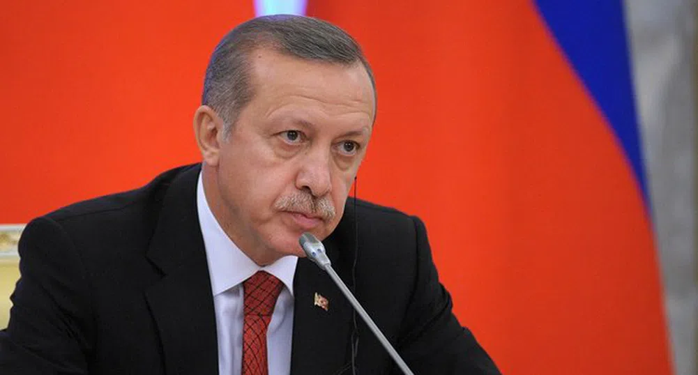 Защо Ердоган залива турската икономика с кредити?