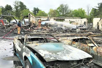 Над 20 редки автомобила изгоряха по време на снимки на сериал