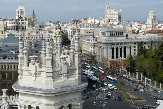 Как приложения, като Uber и Airbnb, носят проблеми на Испания?