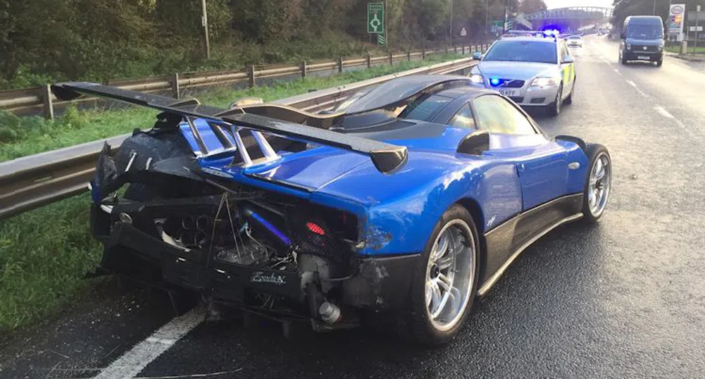 Разбиха Pagani Zonda за 1.9 млн. долара на път във Великобритания