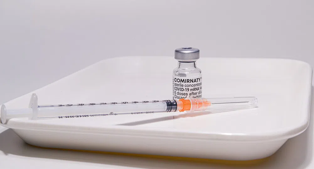 Pfizer и BioNTech разработиха ваксина специално за Омикрон