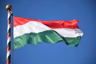 Унгария затваря от 1 септември границите си за чужденци