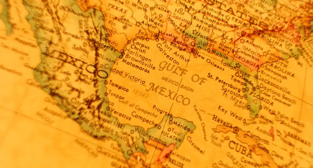 Натоварен с кокаин самолет падна в Мексико след въздушна гонка