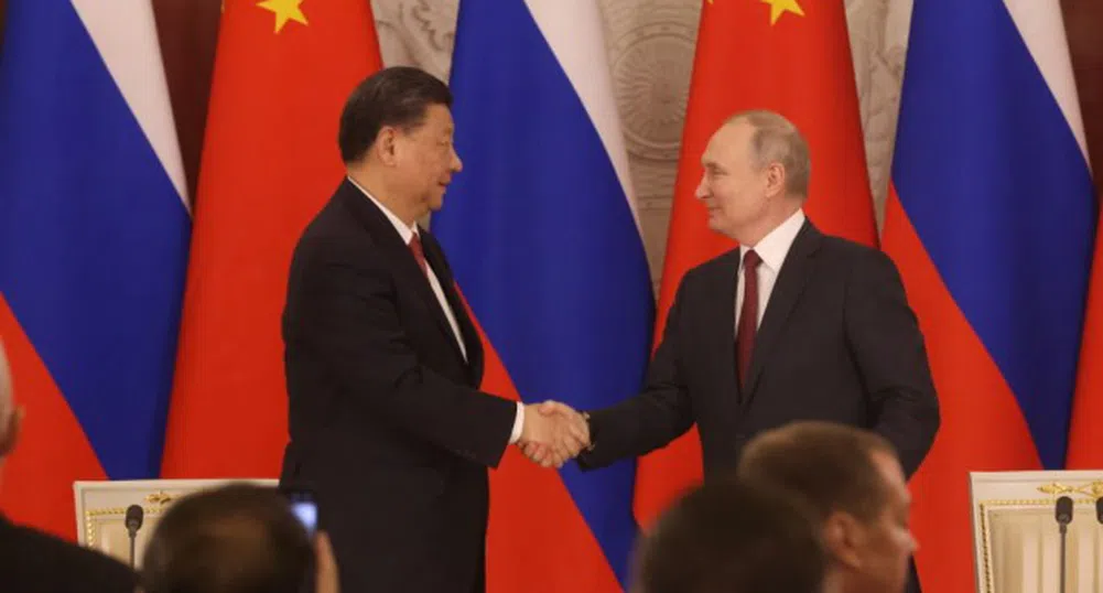 От чипове до багери: Китайският внос - спасителният пояс за Путин в Украйна