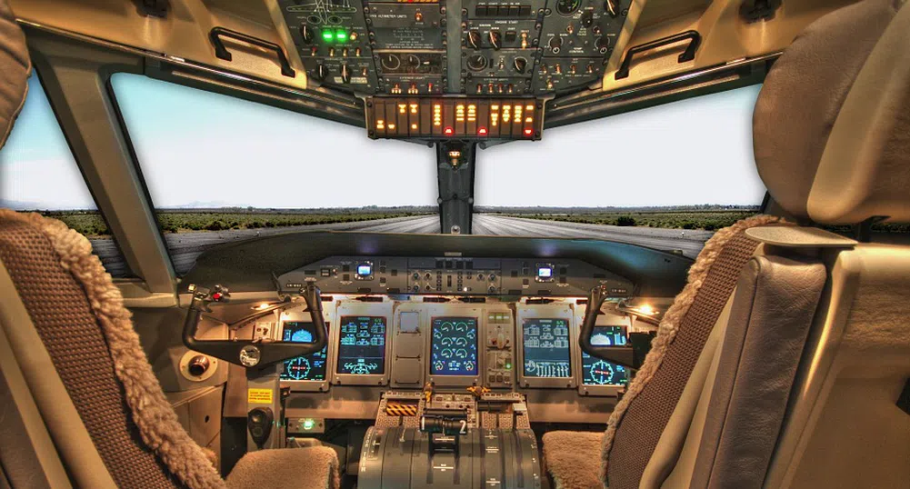 Как стюардеса помогна за приземяването на Boeing 747