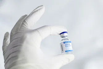 Близо 274 000 дози от ваксината срещу COVID-19 на Pfizer пристигнаха у нас
