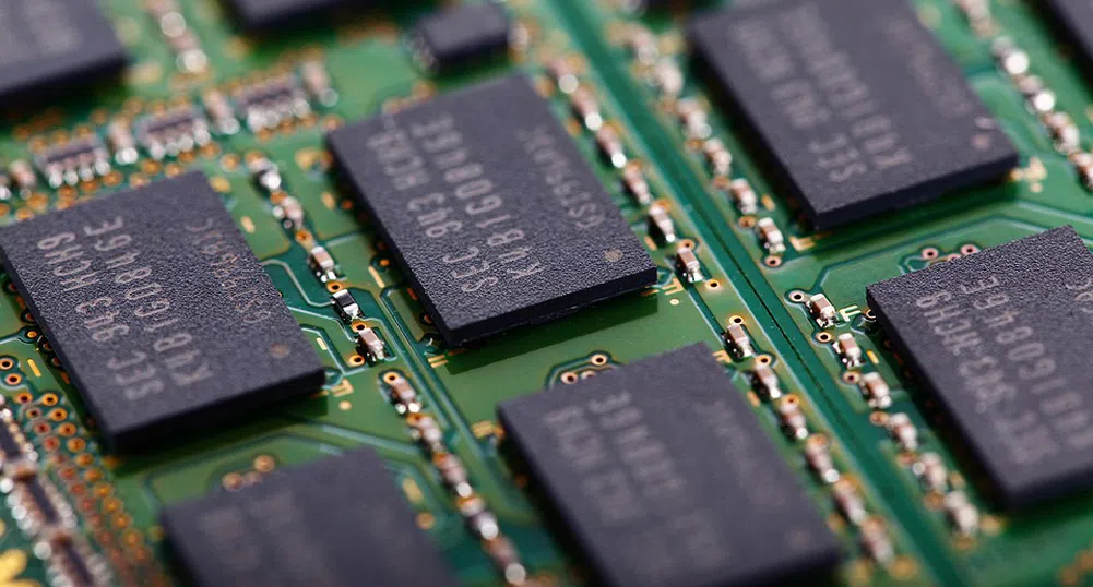 YMTC пуска нов чип, включващ 232 слоя клетки памет