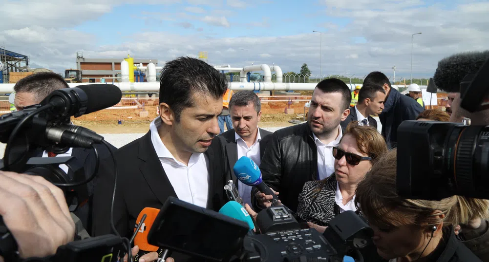 Петков: Азерски газ ще се доставя преди финализиране на връзката с Гърция