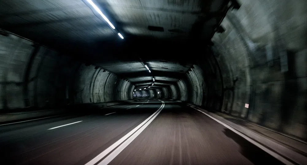 Тунел Витиня отново отворен за движение от днес