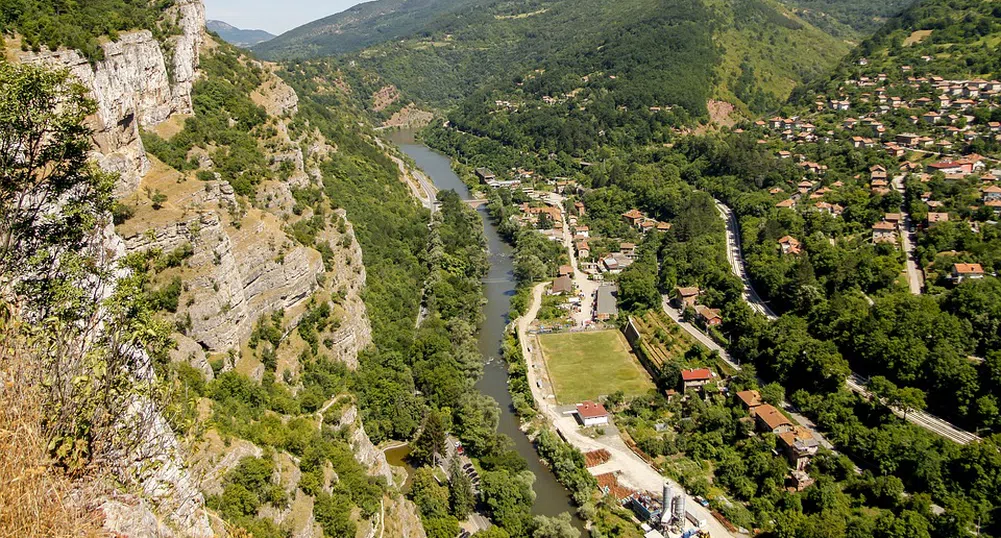 Бум на чужденци в страната ни