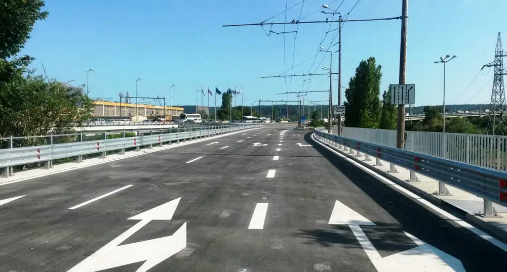 Пускат предсрочно движението по Аспаруховия мост във Варна