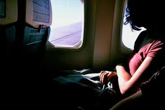 Как да облекчите пътуването в самолета, когато сте с деца?