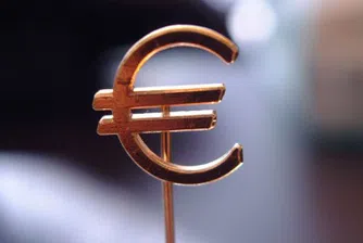 Рецесия на хоризонта: Бизнес активността в еврозоната продължава да спада