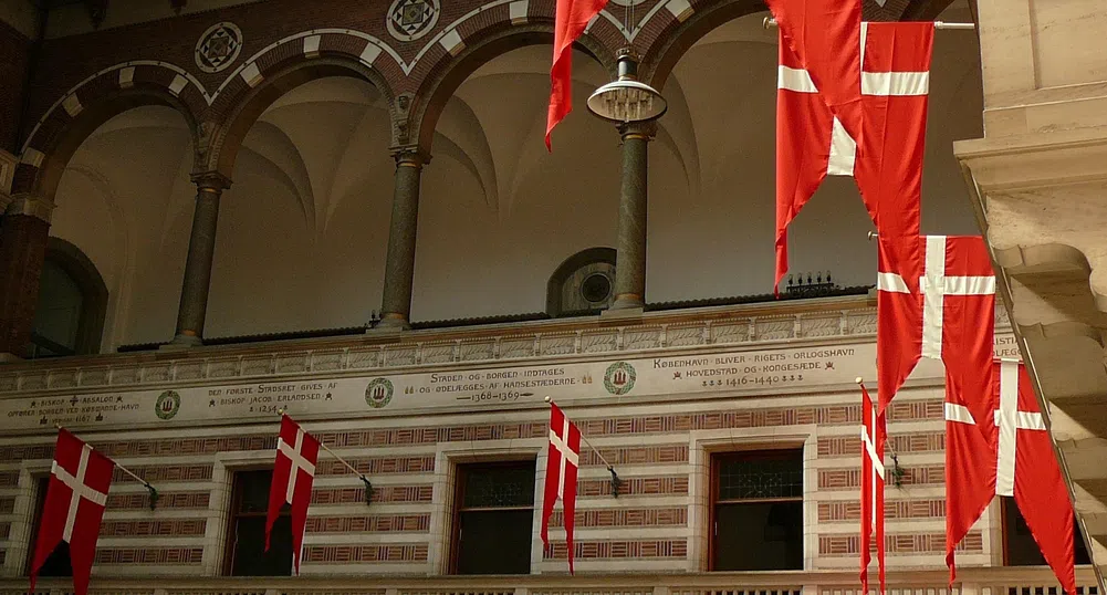 Дания обмисля разхлабване на карантината през април