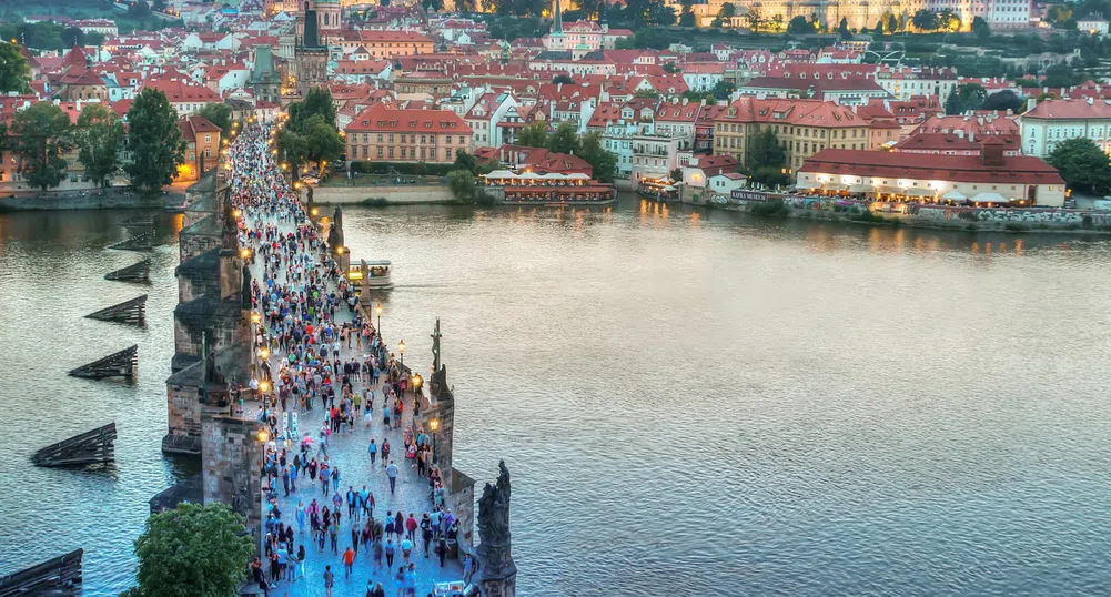Чехия забрани на неваксинираните да посещават публични събития