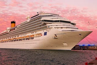 Carnival Cruise Line отменя плаванията в началото на 2021 и продава кораби