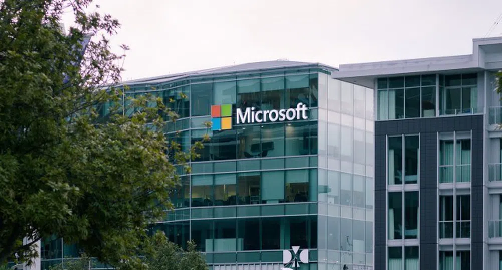 Microsoft и Google трасират завръщането на технологичните гиганти