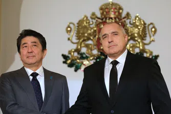 Японският премиер пусна снимка на снежна София в Twitter