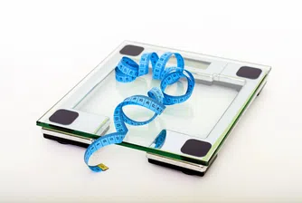 Колко е нормалното колебание в теглото от ден на ден?