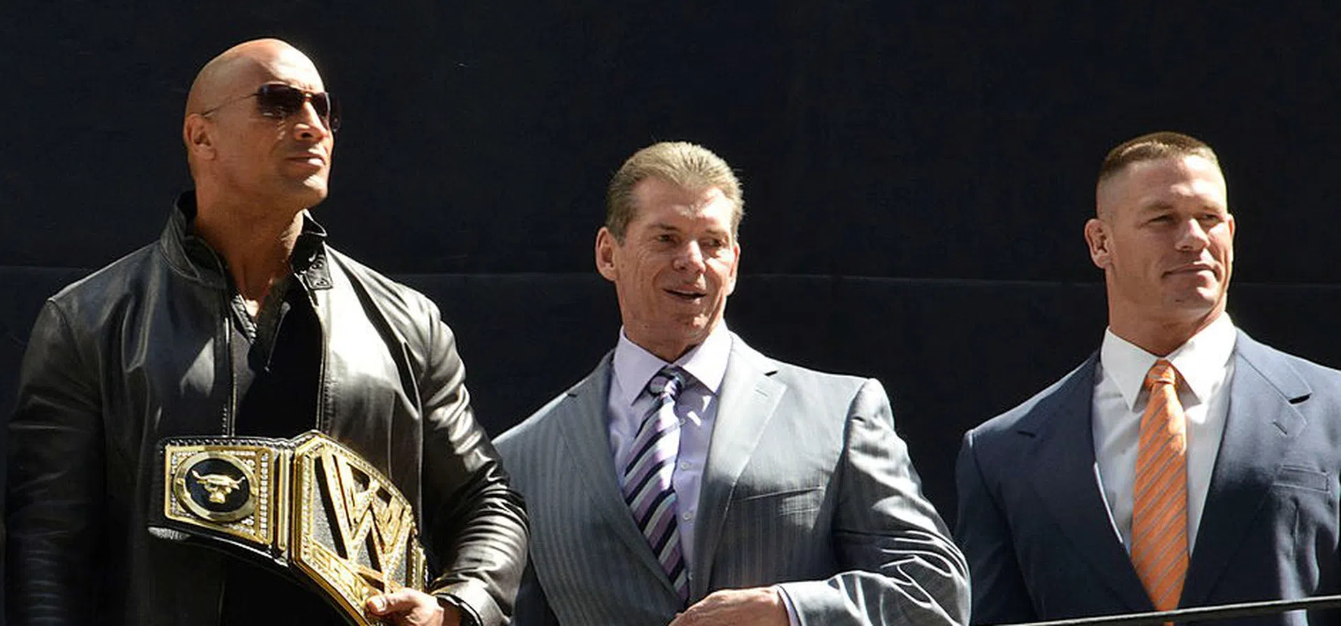 Световната федерация по кеч WWE и UFC се сливат в нова компания | Profit.bg