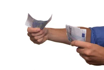 Започна ли повишението на лихвите по кредитите?
