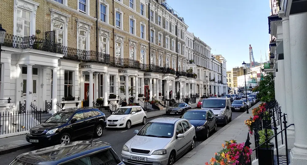 4 от 10 продавачи на имоти в Лондон, намаляват цените си