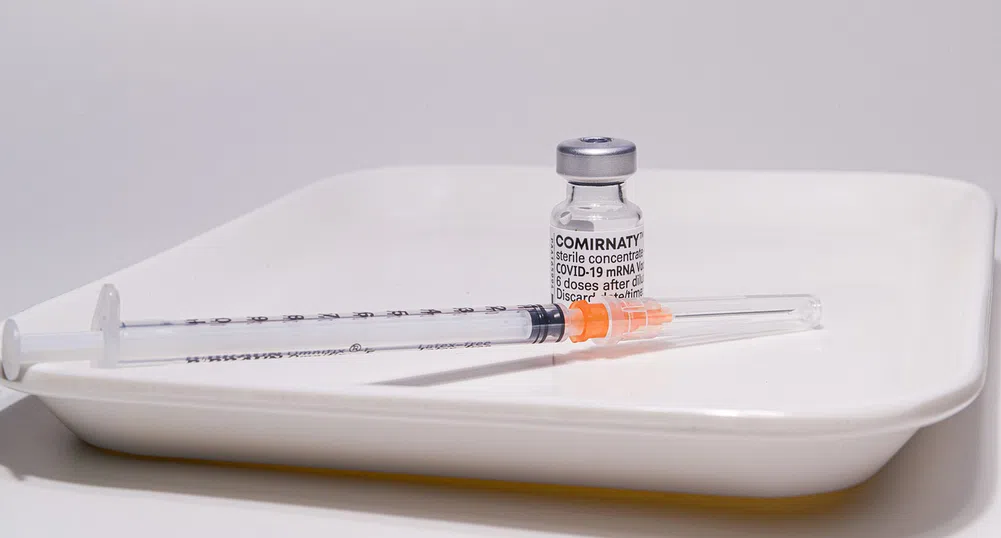 Пристигат близо 274 000 дози от ваксината на Pfizer/BioNTech