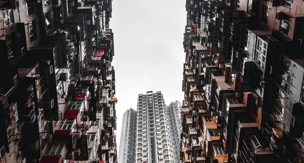 Контрастите на Хонконг – от $1 млн. за паркомясто до липса на препитание