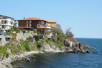 Столичани се отправиха към морето, местните са притеснени