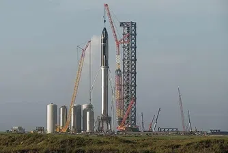 SpaceX построи най-голямата ракета в историята