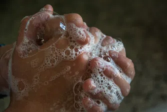 Правилно ли миете и сушите ръцете си?