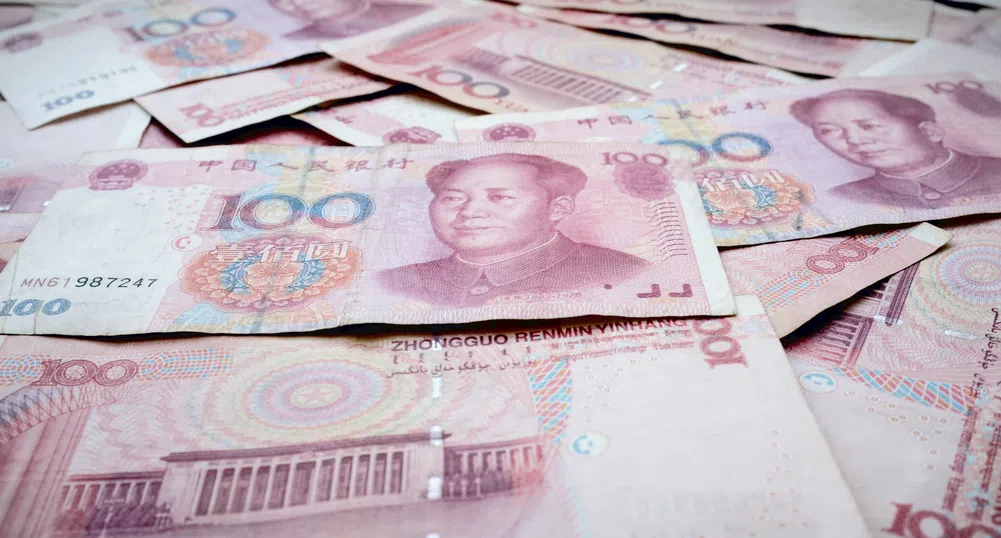 Русия заменя доларите във валутния си резерв с юани