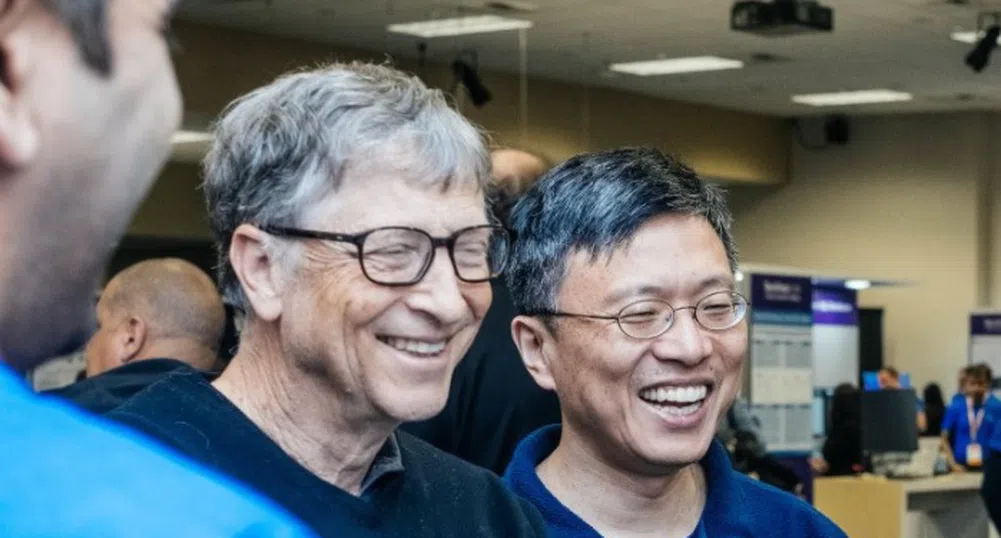 Бил Гейтс следял служителите си по номерата на колите им